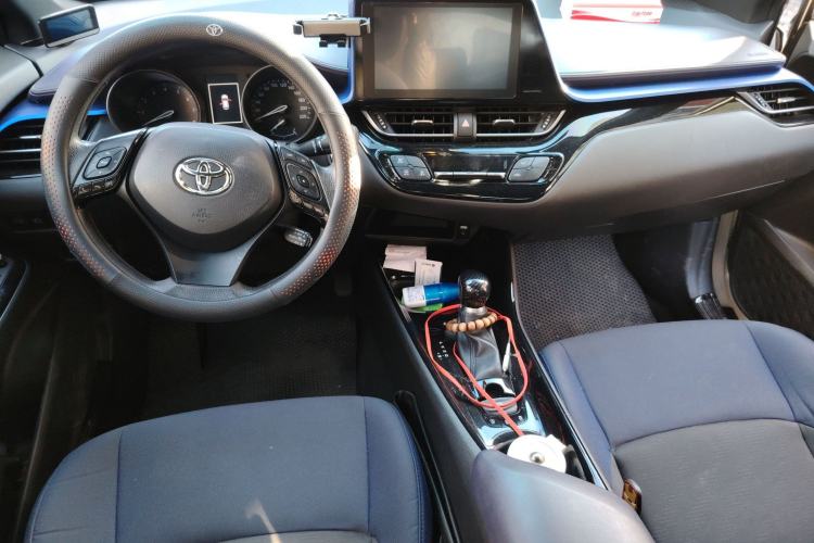 Used Toyota C-HR 2018 2.0L Leading with Sunroof China V Standard