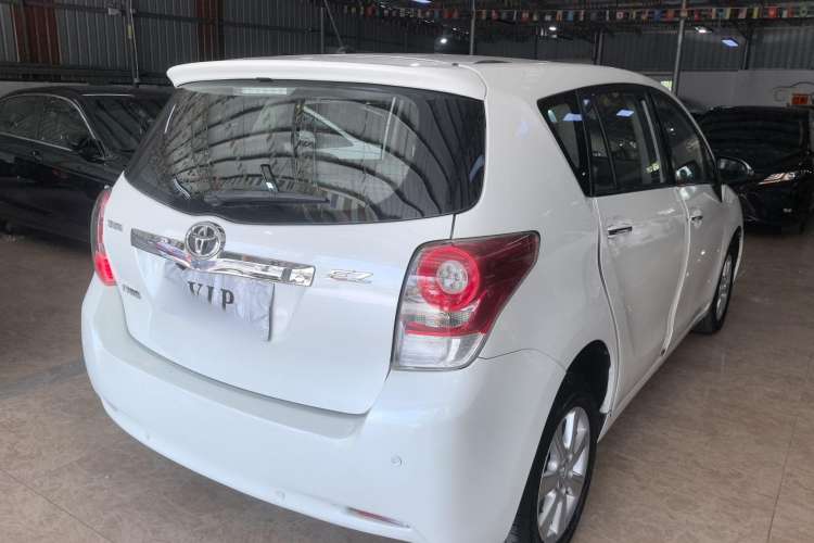 Used Toyota Verso 2014 Starlight 180E CVT Elite Edition
