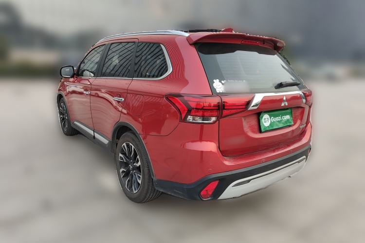 Used Mitsubishi Outlander 2019 2.4L 4x4 Zhi Xiang Edition 5 Seats China VI Standard