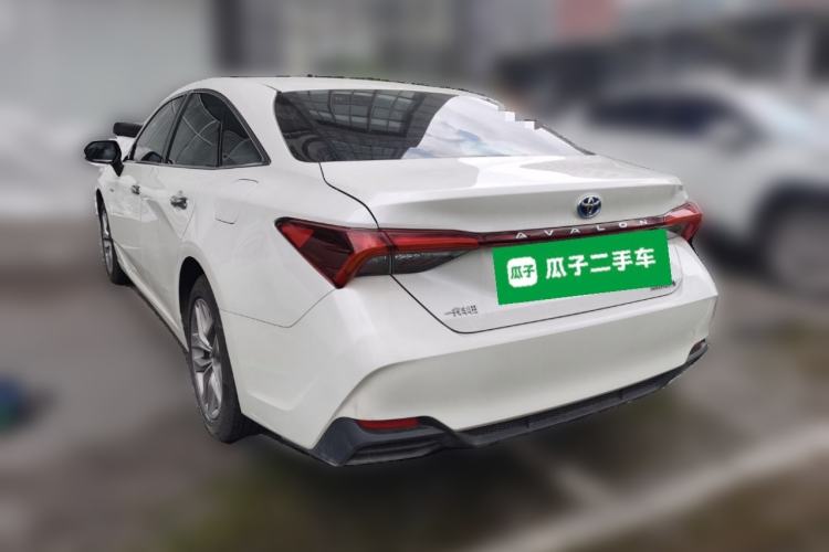 Used Toyota Avalon 2019 Dual-Engine 2.5L Luxury Edition China VI Standard
