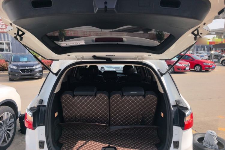 Used BYD Song MAX 2019 1.5T Automatic Smart Connect Ruiyi Sunroof Model 7 Seats China VI Standard
