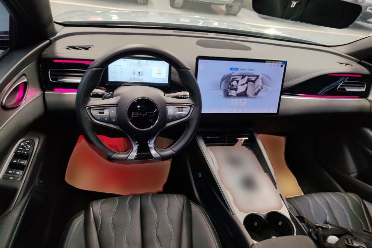 Used BYD Seal 06 New Energy 2025 DM-i Intelligent Drive 120KM Flagship Model Center Console