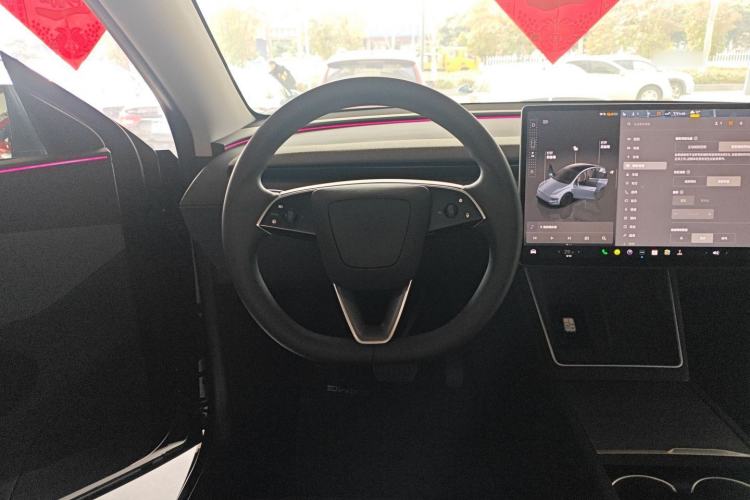 Used Tesla Model Y 2025 Rear-Wheel-Drive Version
