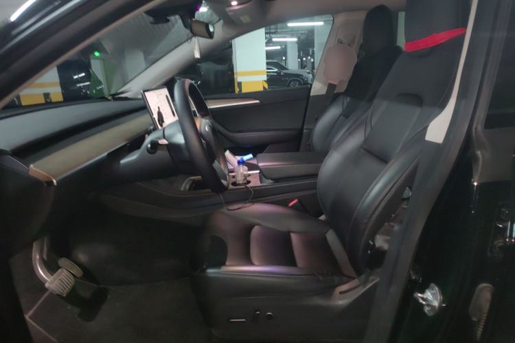 Used Tesla Model Y 2022 Long-Range All-Wheel-Drive Version
