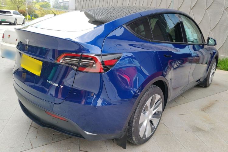 Used Tesla Model Y 2022 Rear-Wheel-Drive Version
