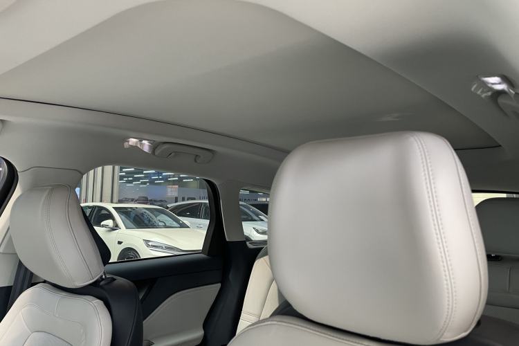 Used Lincoln Corsair 2023 2.0T Two-Wheel Drive Luxury Edition Headliner