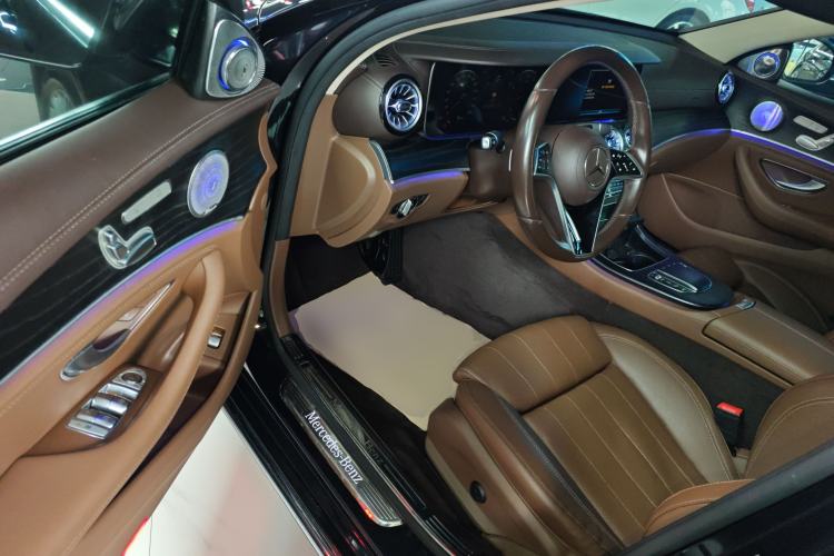 Used Mercedes-Benz E-Class 2022 Second Facelift E 300 L Fashion Edition
