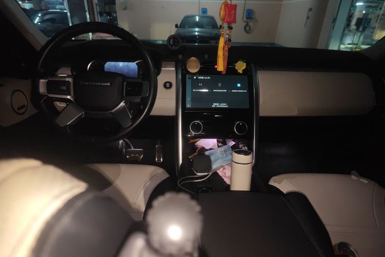 Used Land Rover Discovery 2023 Revised Version 360 PS R-Dynamic S
