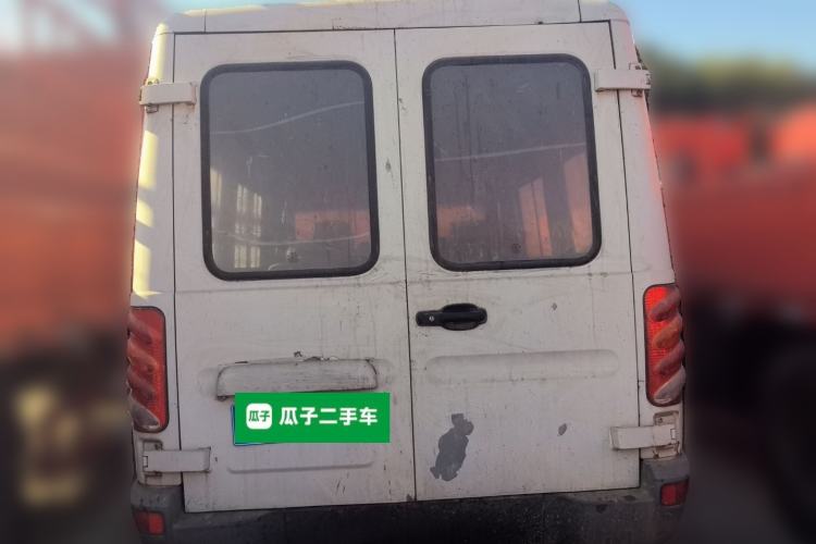 Used Iveco Turin 2009 2.5T-A32 Base Version
