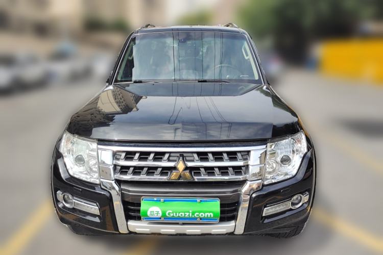 Used Mitsubishi Pajero 2016 3.0L Automatic Prestige Version China IV Standard