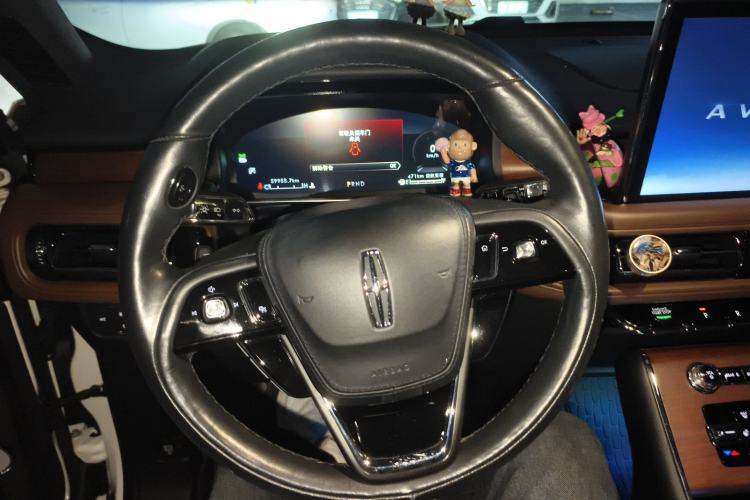 Used Lincoln Aviator 2020 3.0T V6 All-Wheel Drive Executive Version
