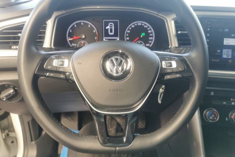 Used Volkswagen T-ROC 2018 230TSI DSG Two-Wheel Drive Advanced Version China V Standard
