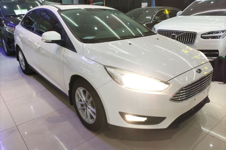 Used Ford Focus 2018 Sedan Classic 1.6L Automatic Trendy SmartDrive Edition