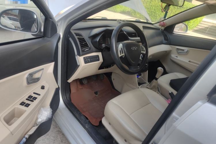 Used Chery Fengyun 2 2013 Hatchback 1.5L Manual Ruiyi Edition