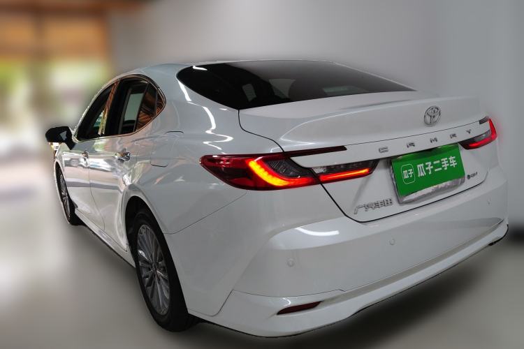 Used Toyota Camry 2024 Dual-Motor 2.0 HGVP Luxury Edition
