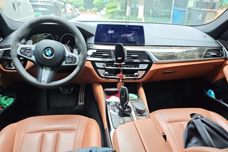 Used BMW 5 Series 2019 530Li Leading Model M Sport Package
