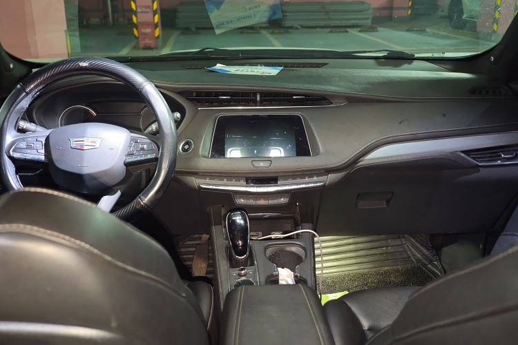 Used Cadillac XT4 2021 28T Two-Wheel Drive Leading Version
