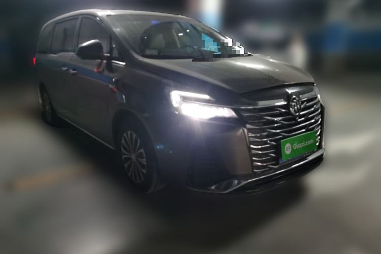 Used Buick GL8 2023 Facelifted Land Cruiser Executive Luxury Version