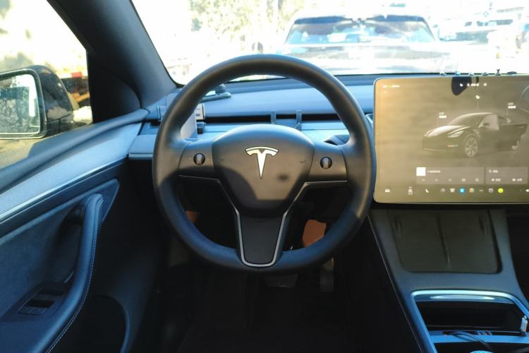Used Tesla Model Y 2024 Rear-Wheel-Drive Version