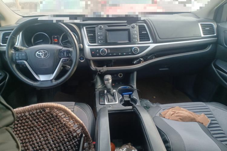 Used Toyota Highlander 2018 2.0T Four-Wheel Drive Knight Edition 7 Seats China VI Standard
