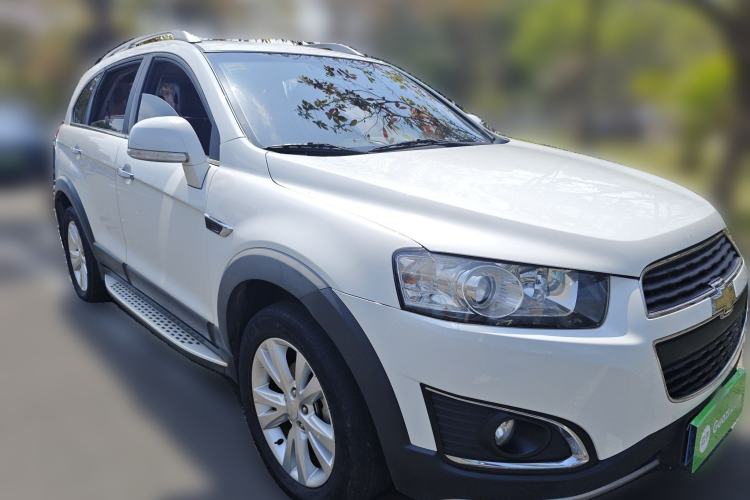 Used Chevrolet Captiva 2015 2.4L 4x4 Flagship Edition 7-Seater
