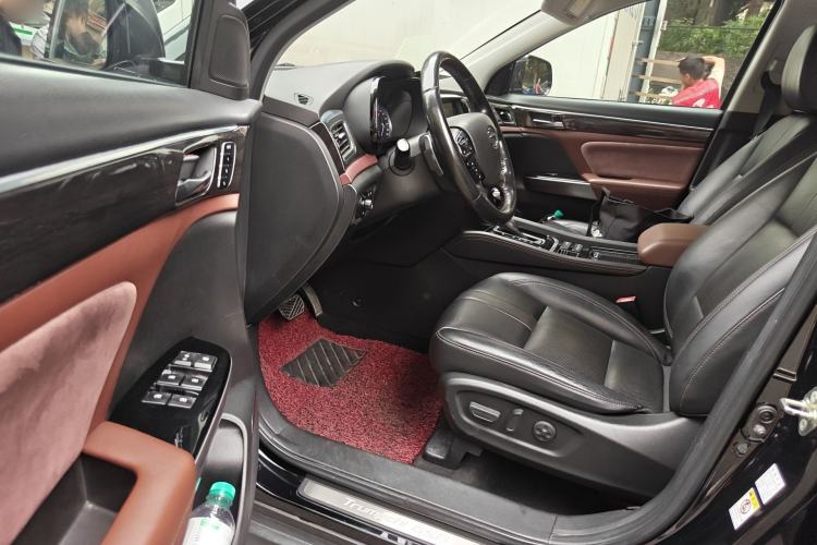 Used GAC Trumpchi GS8 2017 320T Two-Wheel Drive Luxury Smart Connectivity Version (7 Seats) Driver Seat