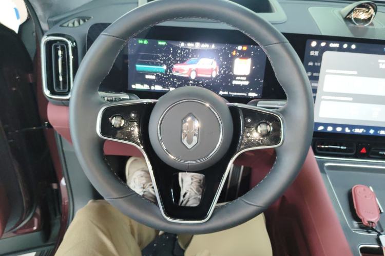 Used Hima AITO M8 2025 Extended-Range Max+ Version 53.4 kWh 6-Seater Edition
