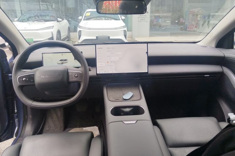 Used Nissan N6 2026 Model 180 Max Center Console