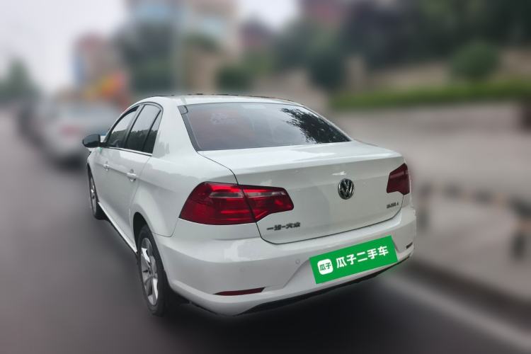Used Volkswagen Bora 2015 Qihui Edition 1.6L Automatic Fashion Model Rear Left 45 Deg