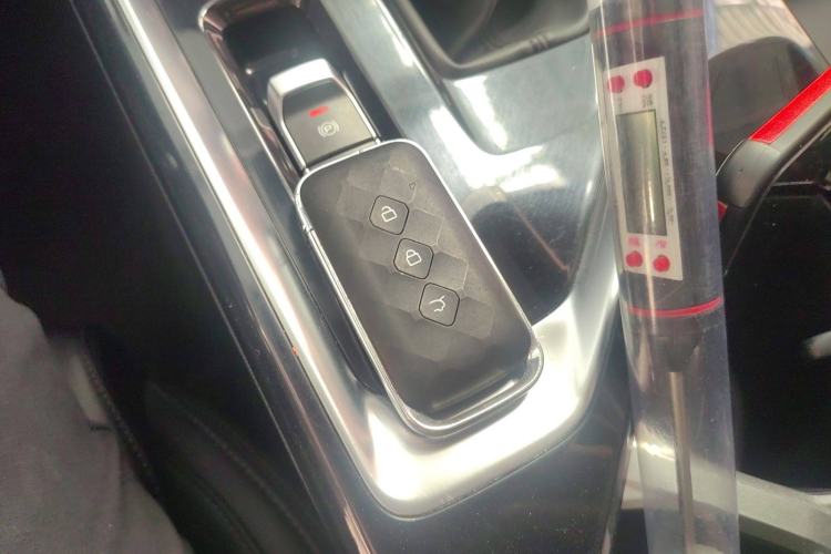 Used Wuling Asta 2022 2.0L DHT Electric-Speed Version