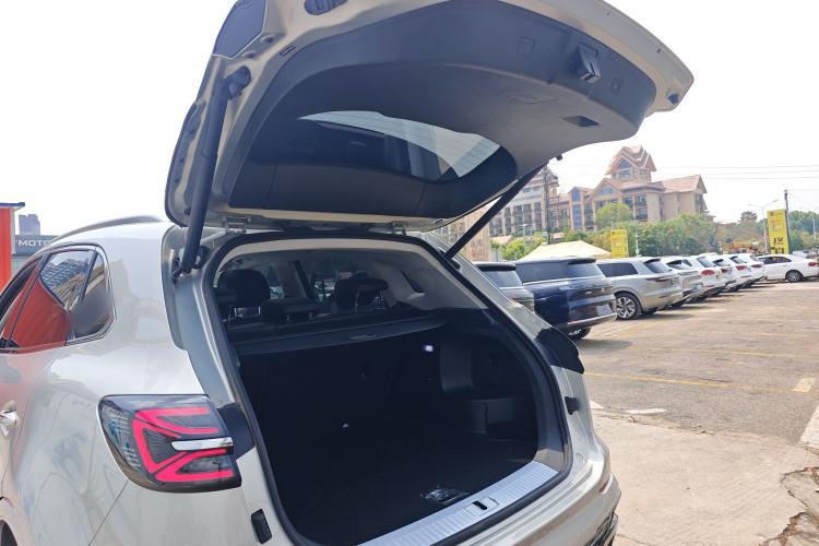 Used Hongqi HS5 2023 2.0T Qixiang Pro Edition
