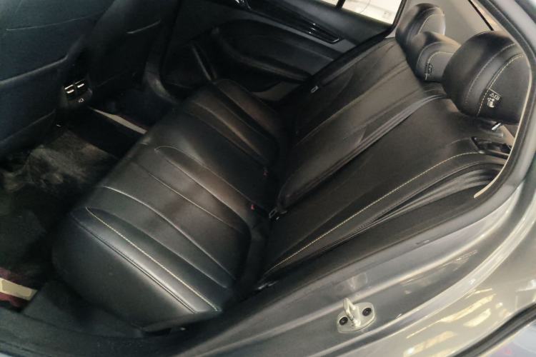 Used Roewe i5 2021 1.5L CVT Diamond Edition