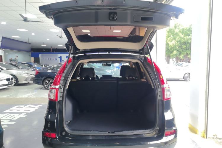 Used Honda CR-V 2016 2.0L two-wheel drive Urban Edition