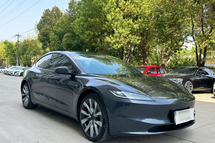 Used Tesla Model 3 2023 Rear-Wheel-Drive Version Exterior 1