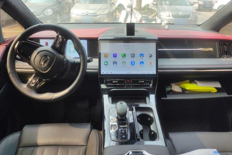 Used GAC Trumpchi M8 2023 Zongshi Series 400T Ultimate Edition Center Console