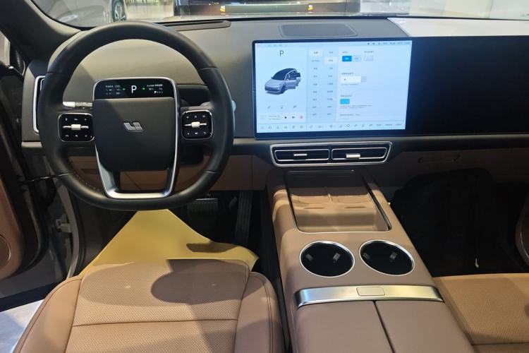 Used Li Auto L9 2025 Ultra Smart Refreshed Edition Center Console