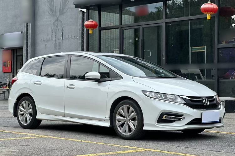 Used Honda Jade 2017 1.8L automatic Comfort version 5 seats
