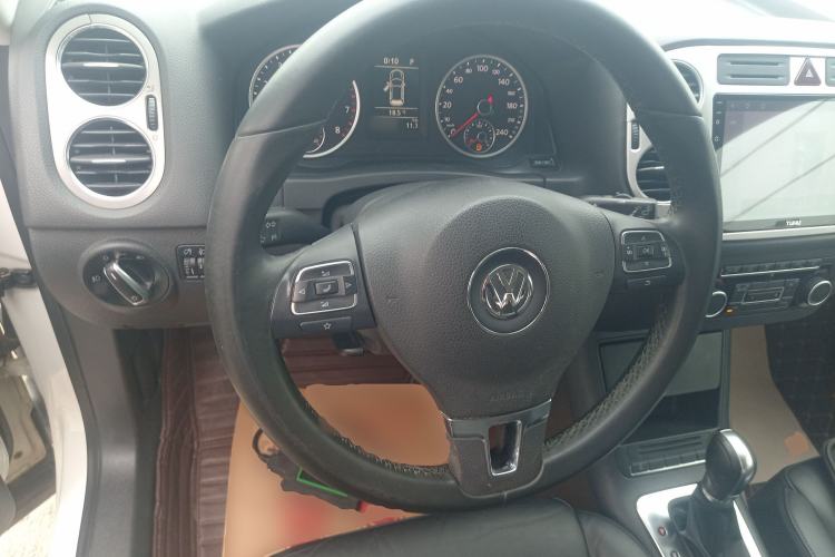 Used Volkswagen Tiguan 2012 1.8TSI Automatic Two-Wheel Drive Trend Edition Steering Wheel