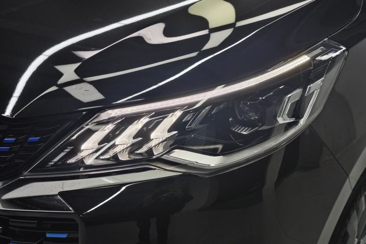 Used SAIC MAXUS EUNIQ 5 2020 1.3T PLUG-IN Elite Edition