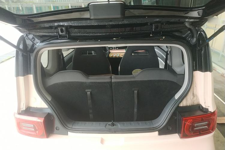 Used Wuling Hongguang MINIEV 2022 Macaron Premium Model – Lithium Ternary Battery
