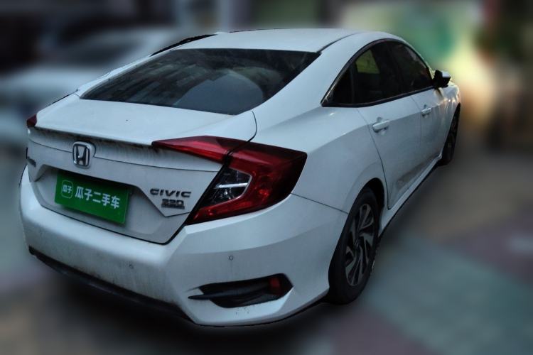 Used Honda Civic 2016 220TURBO CVT Luxury Edition
