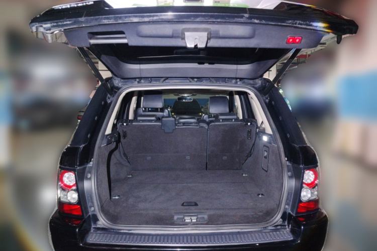 Used Land Rover Range Sport 2012 3.0 TDV6 HSE Diesel Edition Trunk