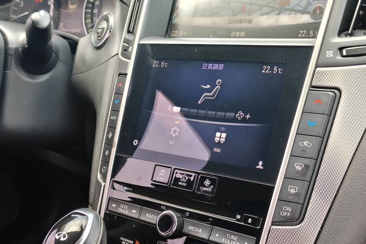 Used Infiniti Q50L 2018 2.0T Enjoyment Version China VI Standard
