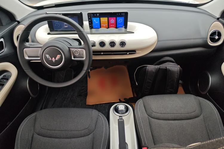 Used Wuling Bingo 2023 203km Light Edition Center Console