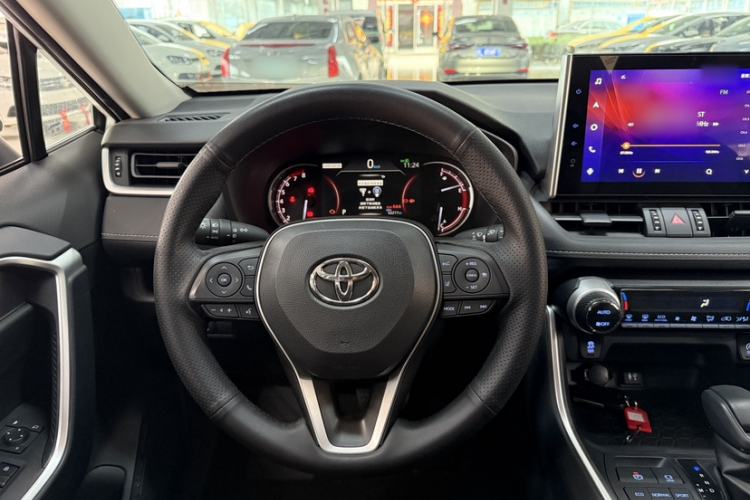 Used Toyota RAV4 2021 2.0L CVT 4x4 Trend Edition
