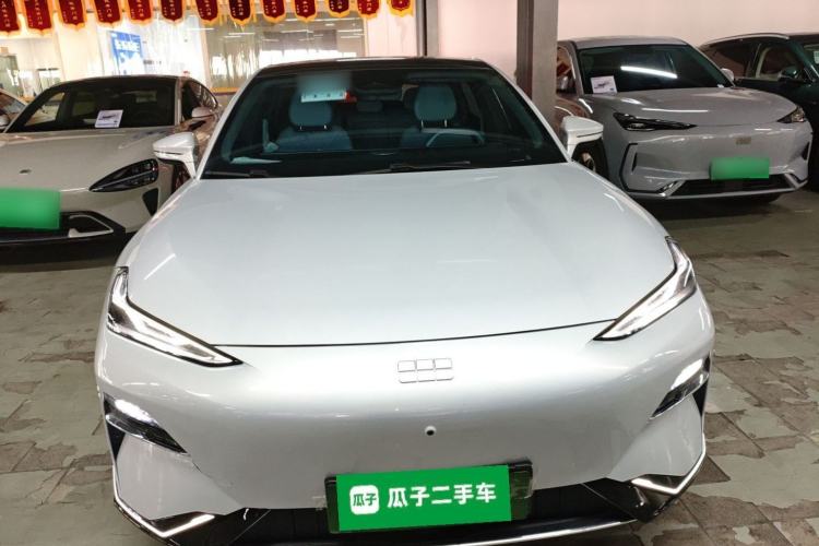 Used Geely Galaxy E8 2024 550 km Range Rear-Drive MAX