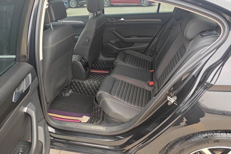 Used Volkswagen Magotan 2020 330TSI DSG Leading Model
