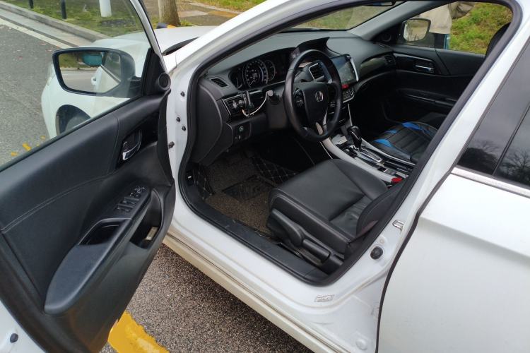 Used Honda Accord 2016 2.0L Elite Edition
