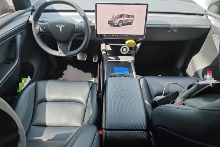 Used Tesla Model Y 2023 Long-Range All-Wheel-Drive Version
