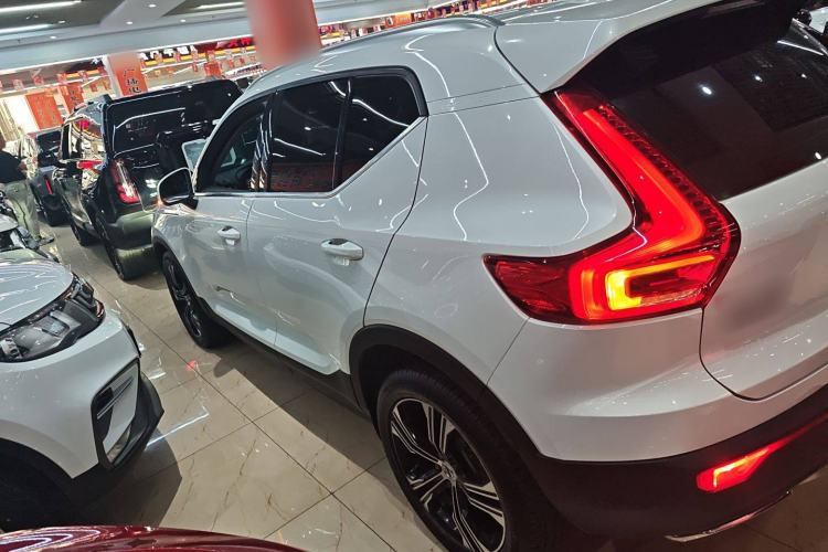 Used Volvo XC40 2020 T4 Four-Wheel Drive Smart Luxury Edition Exterior 3